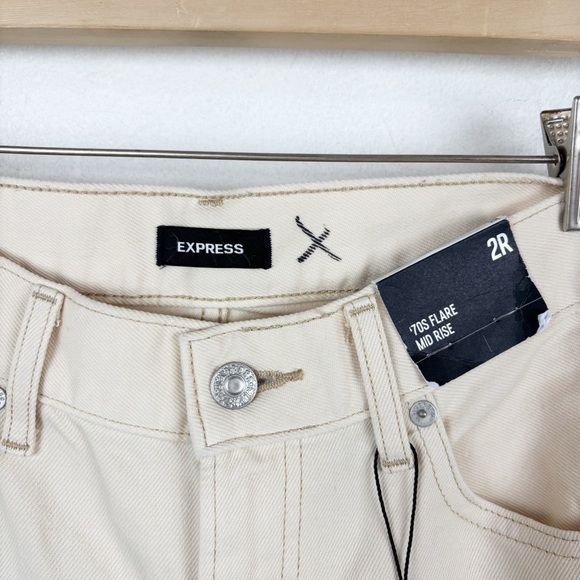 NWT Express 70s Flare Mid-Rise Raw Hem Cream Jeans Sz 2 - Picture 7 of 11